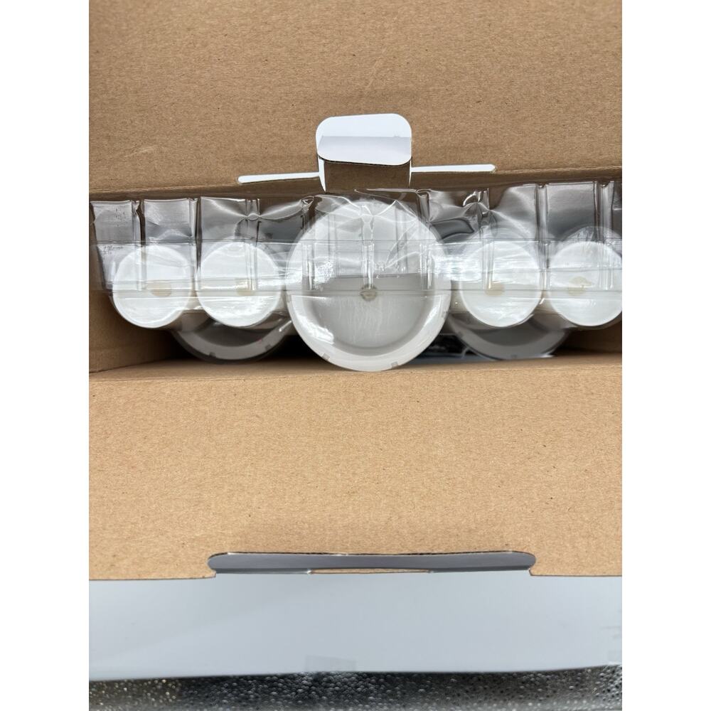 Ashland Candle Collection 8 LED Candles with Remote, New In Box. - Picture 9 of 11
